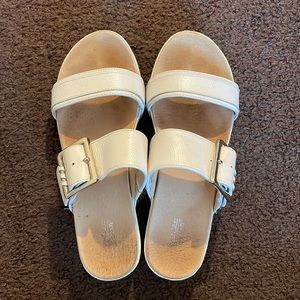 SOLD Dr Scholls leather platform sandals